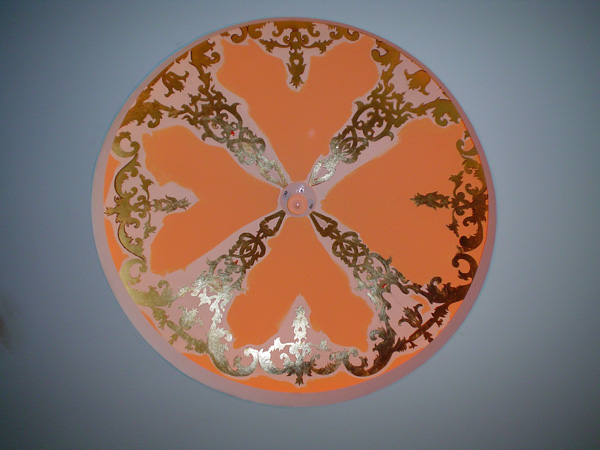 Ceiling gold leaf oil decoration